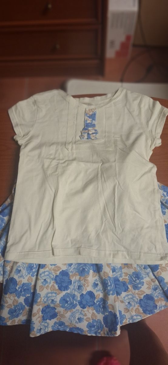 Conjunto Falda y camiseta niña  Laormiga T12