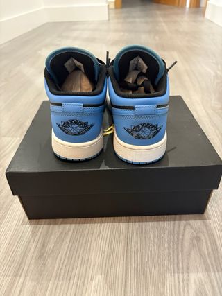 Nike Air Jordan 1 Low - Azul y Negro