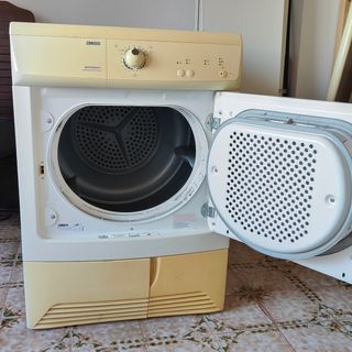 Secadora Zanussi 7kg condensación