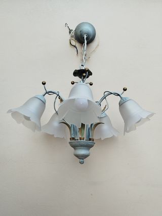 Lámpara techo y mesita , 5 luces, tono azul,blanco