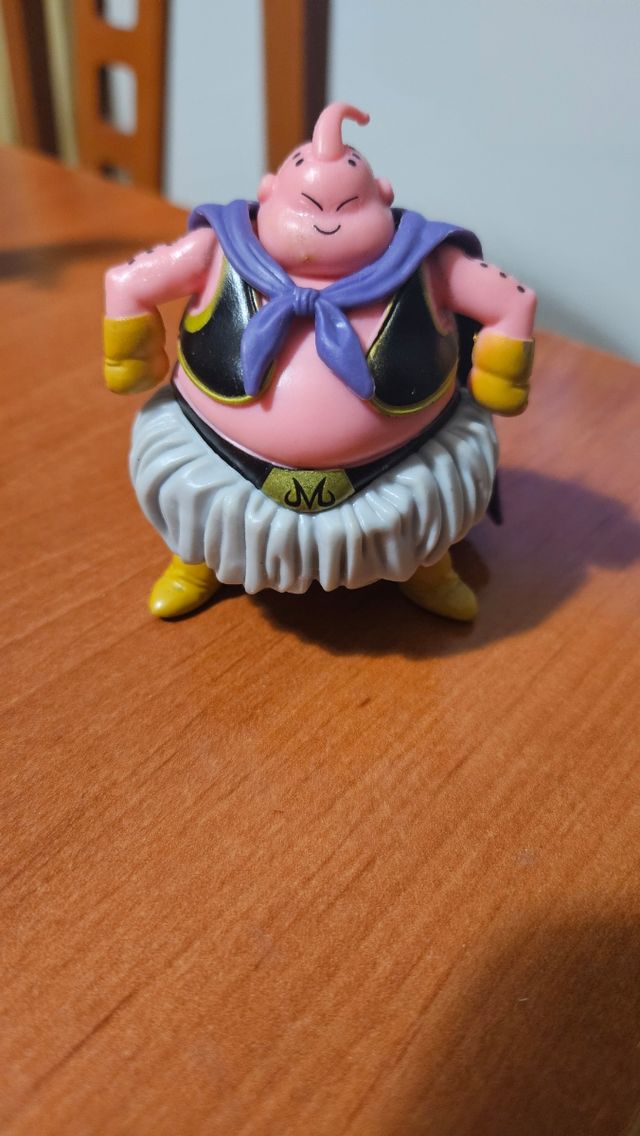 7 Figuras del mitico villano Buu de Dragon Ball