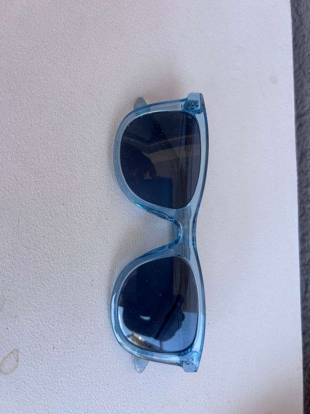 Gafas sol niña azules de optica