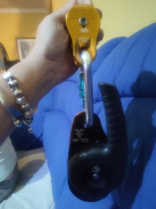 Descensor Petzl I'D