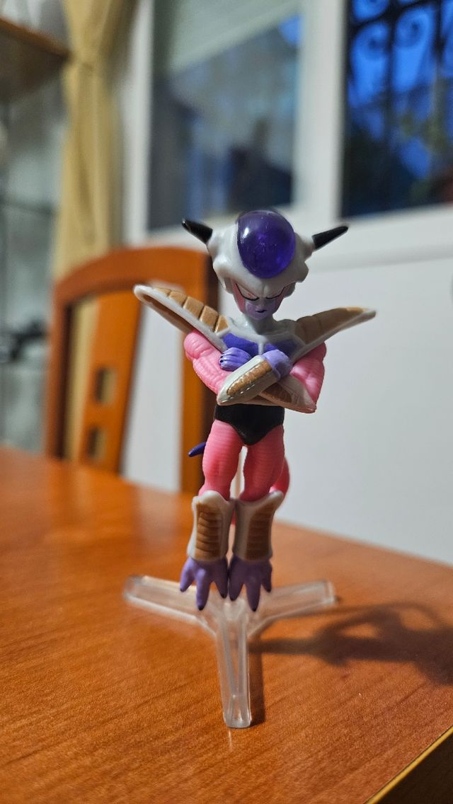 8 Figuras del mitico villano Freezer d dragon ball