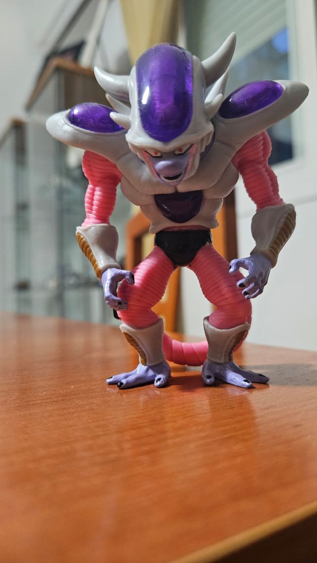 8 Figuras del mitico villano Freezer d dragon ball