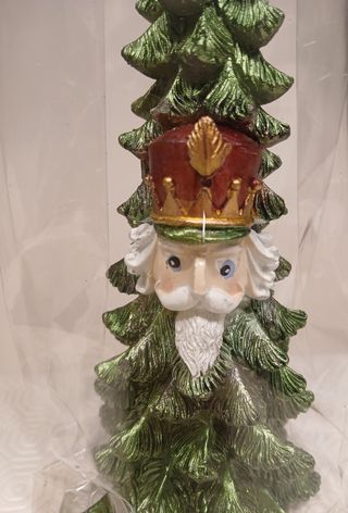 Candela a forma di albero di Natale con soldatino