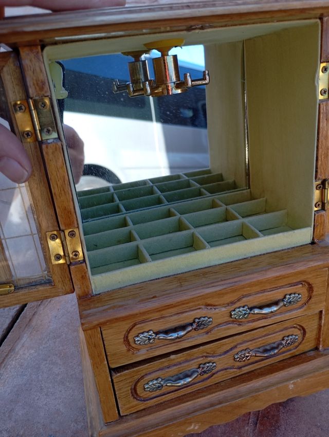 Joyero musical madera marrón