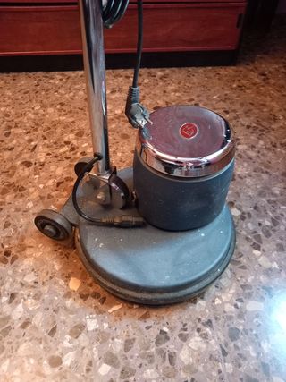 Pulidora de suelos profesional