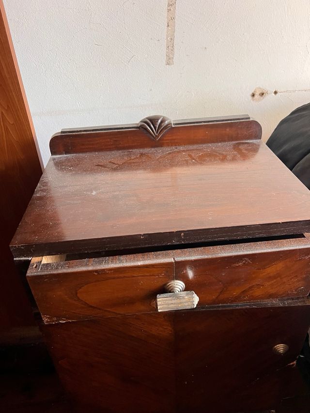 2 Mesillas noche antiguas - Madera de castaño