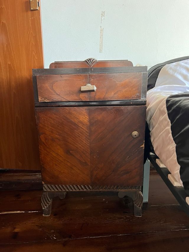 2 Mesillas noche antiguas - Madera de castaño