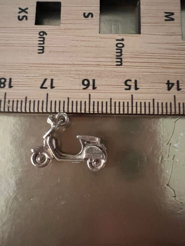 Colgante Vespa plata