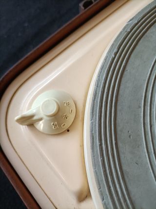 Maletín cuero Tocadiscos frances Vintage años 60