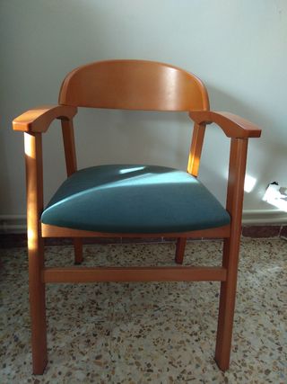 Sillón madera. Muy buenas condiciones.