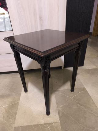 Mesita de noche madera marrón
