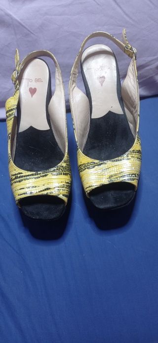 Zapatos plataforma amarillos