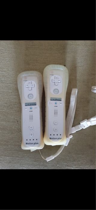 2 Mandos Motion Plus Nintendo Wii