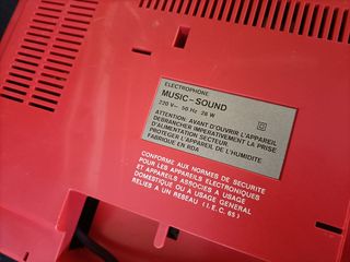 Tocadiscos Portátil a pilas francés años 80