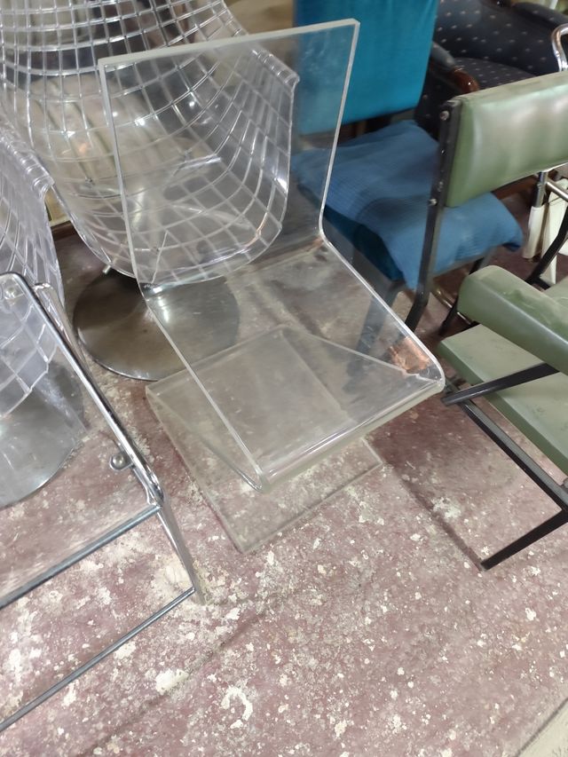 Sillas Metal y Plástico