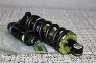 DVO JADE Coil 185x55 mm Muelle 550lbs Trunnion