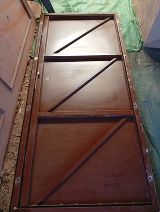 Puerta antiocupas 
