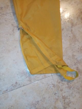 Pantaloni antipioggia gialli taglia M


