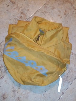 Pantaloni antipioggia gialli taglia M


