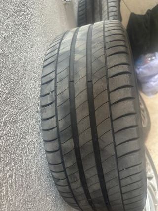 4 Llantas VW 17" Michelin