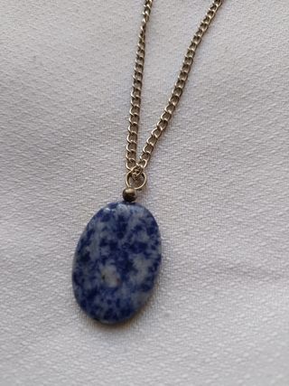 Colgante piedra azul - Cadena plateada