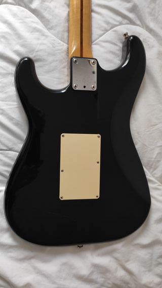 Guitarra Fender Stratocaster Japón 1988