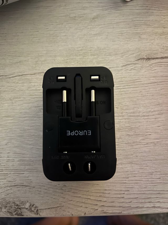 Adaptador Enchufe Universal