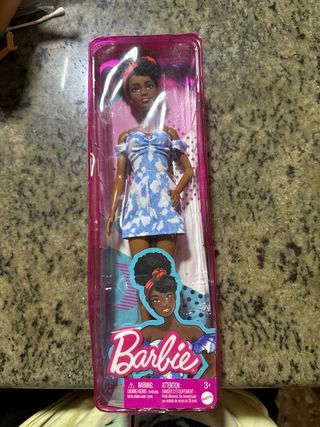 Barbie Fashionista 185: Bambola