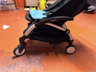 Passeggino YOYO+ Babyzen color azzurro