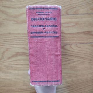 Diccionario Francés - Español de Rafael Reyes