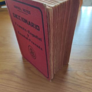 Diccionario Francés - Español de Rafael Reyes