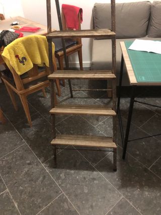 Escalera antigua hierro y madera