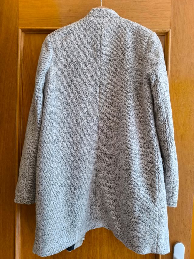 Abrigo gris Stradivarius M