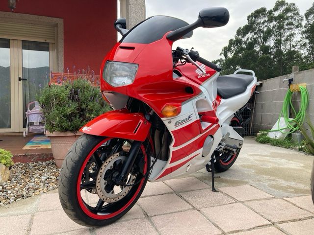 Honda CBR 600 F2