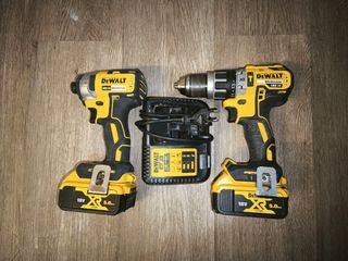 Set Taladro Percutor+Atornillador de Imparc DEWALT