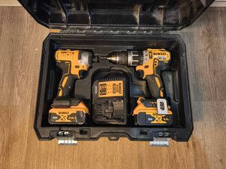 Set Taladro Percutor+Atornillador de Imparc DEWALT