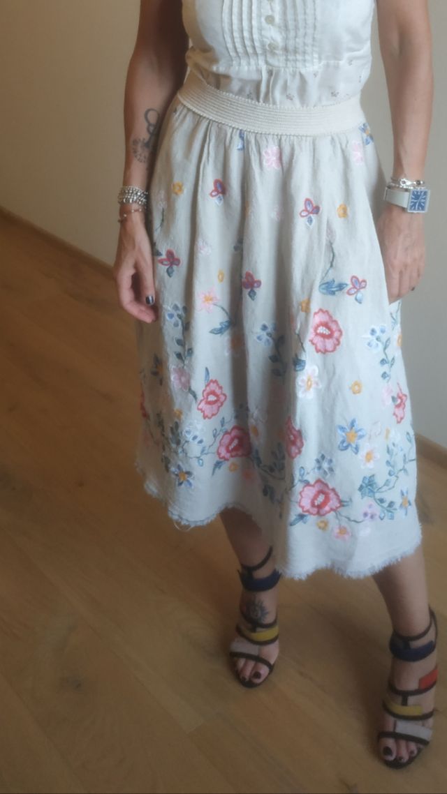 Gonna floreale crema o bianca