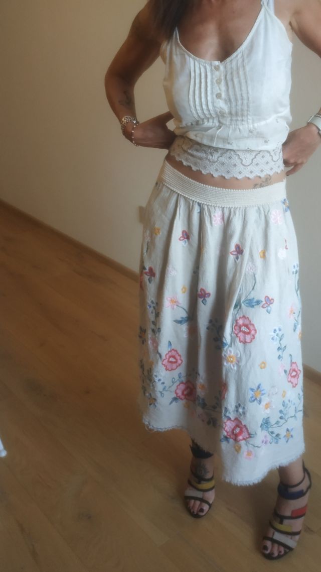 Gonna floreale crema o bianca