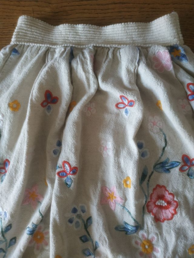 Gonna floreale crema o bianca