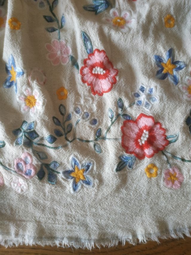 Gonna floreale crema o bianca