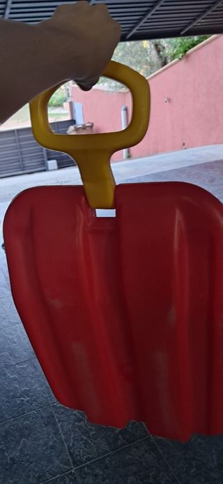 Trineo infantil rojo