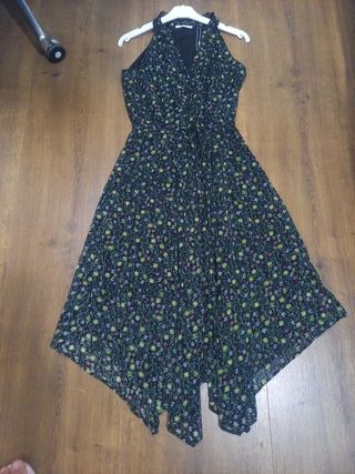 Vestido negro estampado flores
