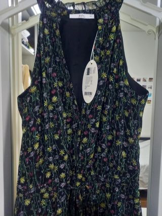 Vestido negro estampado flores