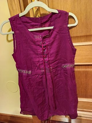 Camiseta de tirantes de color malva