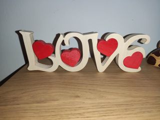 Scritta LOVE legno + cuori