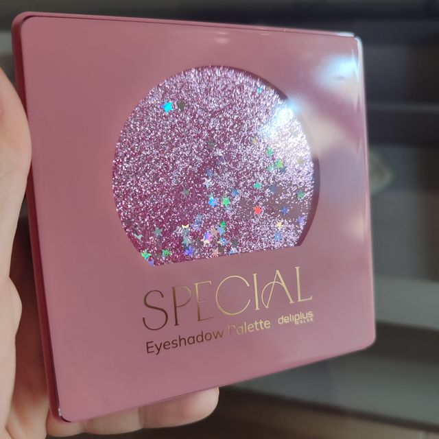 Paleta de sombras sin estrenar