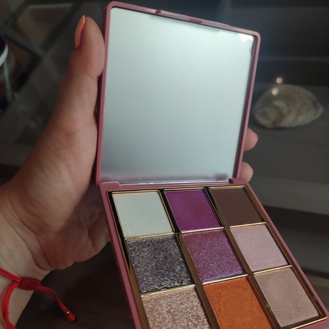 Paleta de sombras sin estrenar